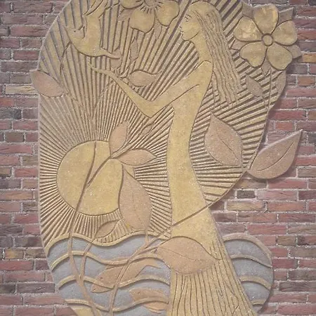 4t4 C * Egmond aan den Hoef